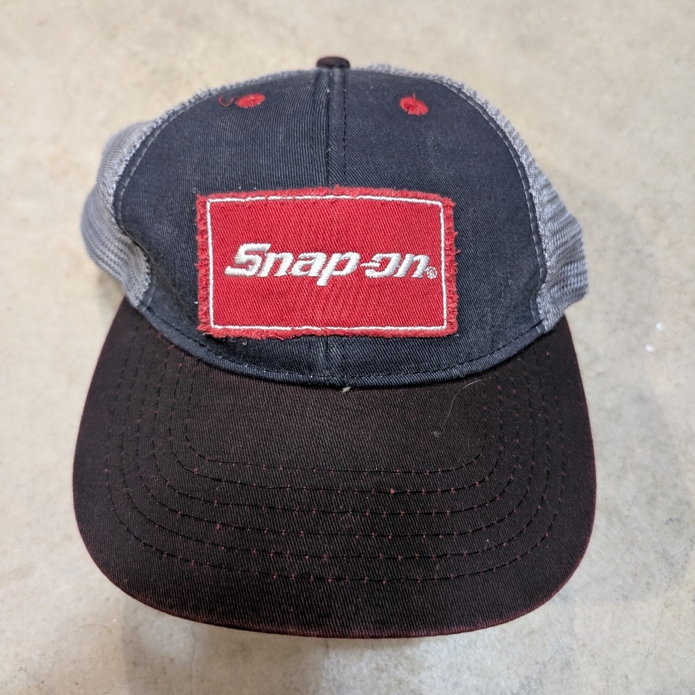 Snap-on Black and Red Men's Hat